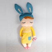 Lalka Metoo w żółtej sukience 