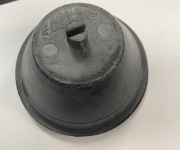 Uchwyt betonowy w tworzywie z dnem PCV 30.1/D PL 