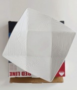 Talerz do serwowania kwadratowy ozdobny