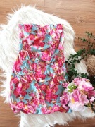 Niebiesko różowa kwiecista lśniąca sukienka 38M w kwiaty bez ramiączek