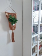 UP Kwietnik makrama wiszący na ściane ze sznurka Romb Karmel złoty nr16