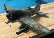 Polikarpow I-16 na nartach