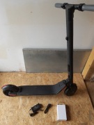 Hulajnoga elektryczna składana czarna nowa 