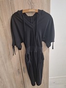 Czarna sukienka z kapturem