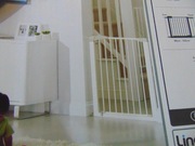 LINDAM BRAMKA ZABEZPIECZAJĄCA SCHODY DRZWI ROZPOROWA BIAŁA 76-82CM