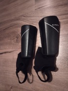 Nagolenniki do piłki nożnej 