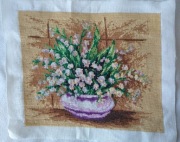 Haft gobelinowy- konwalie w dzbanku- obraz