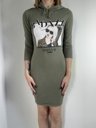 Khaki sukienka z kapturem i nadrukiem rozm. S FB Sister