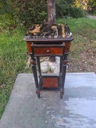 Stolik kawowy z epoki XIX wiek 