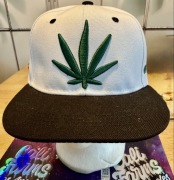 Czapka z daszkiem w stylu Hip Hop Liść