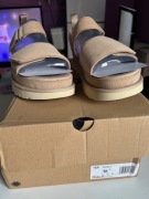Sandały UGG w rozmiarze 41