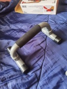 Przyrząd do ćwiczenia m.in. pompek