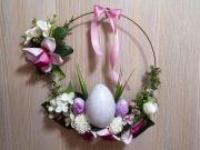 Stroik wielkanocny na kole