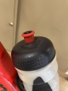 Bidon rowerowy z miarką 0,5 l