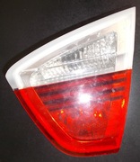BMW E90 - lampa / klosz tylny - PRAWA - (2006r.) - 276402