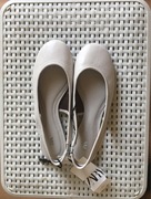 Skórzane mleczne balerinki 38