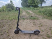 Hulajnoga Mi Electronic Scooter Essential 