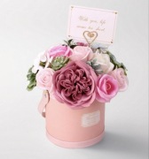 Mydlana kompozycja bukiet flower box róże mydlane kwiaty prezent walentynki