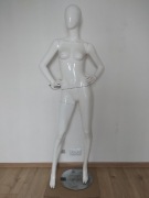 Manekin damski biały całopostaciowy 