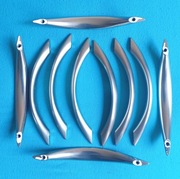 UCHWYT MEBLOWY metalowy satynowy 160mm