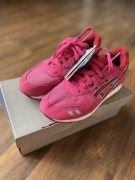 Różowe buty Asics Gel Lyte III