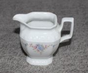 Seltmann Weiden "Andrea" porcelanowy mlecznik