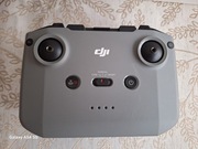 Kontroler DJI MINI RC 231 . Pilot . śmigła DJI MINI 2 . Torba . Drążki .  