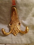 Trójramienne wieszaki ubraniowe ścienne wykonane z mosiądzu