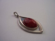Srebrna zawieszka kropla wisiorek z koralem, srebro 925