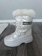 Nowe śniegowce grube ocieplane korzuszkiem 38 beżowe kremowe białe 