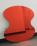 Czerwone dekoracyjne lustro 