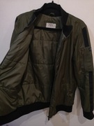 Ciemnozielona wiosenna kurtka chłopięca zara z kieszeniami khaki 152 cm