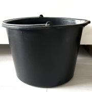 3 Duże plastikowe kubły wiadra na deszczówkę 22cm średnicy 27cm wysokości