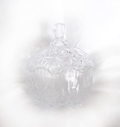 cukiernica ze szkła, szklana cukiernica glamour, elegancka cukierniczka