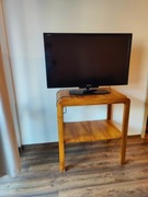 Stolik drewiany wraz z telewizorem Sharp gratis