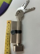 Wkładka do zamka 3 klucze + gałka ok 70mm