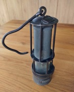 Kultowa lampa górnicza LB-1 BM 399/60 – Stan Kolekcjonerski, Kompletna