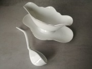 Przedwojenna sosjerka z łyżką porcelana Giesche