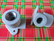 Kolano z wieszakiem PP GW 16 mm x 1/2