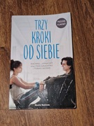 Trzy kroki od siebie 