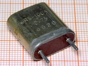 Rezonator kwarcowy Kwarc 2461,11kHz [0PA]4