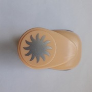 Dziurkacz ozdobny 2,5 cm Słońce JCDZ-110-036 DpCraft