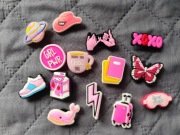 Przypinki do butów  crocs różowe dla dziewczynki 