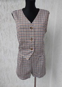 Kamizelka ze spodenkami w roz L/XL. 