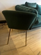 Sofa 2-3 osobowa + pufa + 4 krzesła Sofa & Friends 