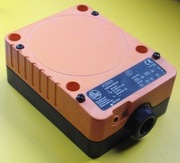 CZUJNIK POJEMNOŚCIOWY ifm KD0009 ZASIĘG 20mm 24V 110V 230V PNP NPN NO NC