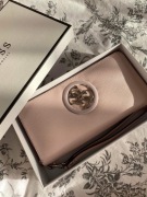 Nowy nie używany portfel guess