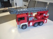 Bruder 02771 Wóz strażacki z drabiną MAN TGA 41.440