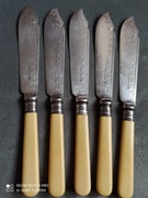 Stare zabytkowe noże z punkcjami