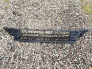 VW PASSAT B8 LIFT 2020 - KRATKA ŚRODKOWA ZDERZAKA PRZÓD 3G0853677AA